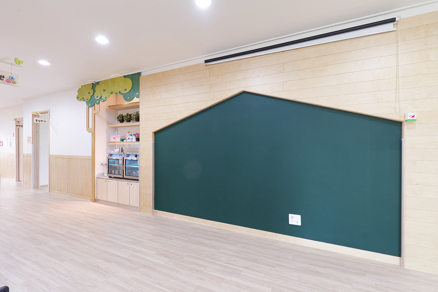 https://holimdesign.itpage.kr/user/h/holimdesign/editor/2209/85cfe8db472f8fef51666147f4a95817_1662083238_7567.jpg 이미지크게보기